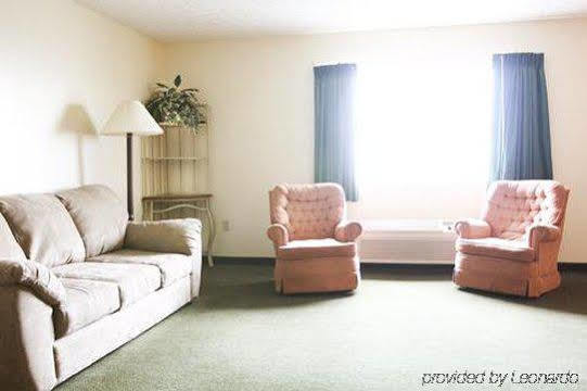Commodore Perry Inn & Suites Port Clinton Zimmer foto